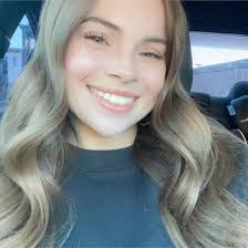 Nicole Dibble's Instagram, Twitter & Facebook