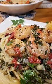 Lemon garlic shrimp fettuccine pasta is made in less than 30 minutes! Garlic Butter Tuscan Shrimp In Creamy Wine Sauce Sparkles Of Yum