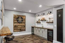 Imagine getting up in the morning and knowing that's as good as you're. 26 Modern Basement Bar Ideas And Designs For 2021 Photos