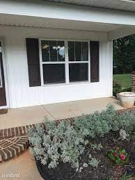 Expert senior living advisors from a we partner with 50 assisted living facilities in greenville and the surrounding area, so there are many. 3 Br 2 Bath House 420 Oconner Ct House For Rent In Greenville Sc Apartments Com