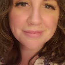 Amanda Deary's Instagram, Twitter & Facebook