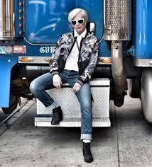 Keana lyn was born on march 18, 1998 in toronto, ontario, canada. Lyn Slater 64 Forever Chic Top Models Over 50 Purple Clover