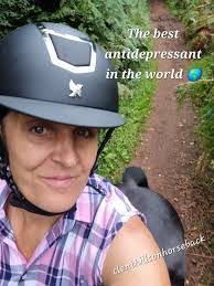 Lynette Snow's Instagram, Twitter & Facebook