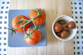 The larger the tomatoes, the longer they will need to stay in the freezer initially. The Only Time You Should Ever Store Tomatoes In Your Fridge Food Hacks Wonderhowto