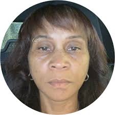 Bettina Carroll's Instagram, Twitter & Facebook