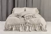 This charming bedspread set will add a touch of feminine style to any bedroom or dorm room. 113 56