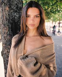 Vive La France Emily Ratajkowski Nyc Girl Women