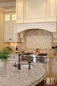 Chakra Beige Quartz Tuscan Kitchen Kitchen Design Outdoor Kitchen Countertops