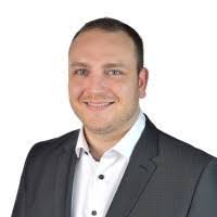 Daniel Flach's Instagram, Twitter & Facebook