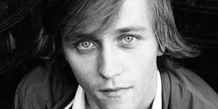 Sondre lerche was born on september 5, 1982 in bergen, norway. Sondre Lerche Popmatters