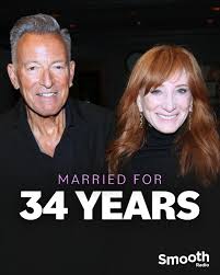 Bruce Springsteen và Patti Scialfa vừa kỷ niệm 34 năm ngày cưới của họ 🥰