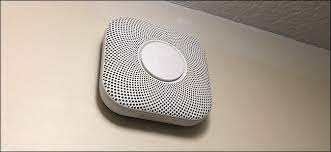When there's a smoke or carbon monoxide alert, a red light flashes on the google nest protect. Die Unterschiede Zwischen Der 1 Gen Und 2 Gen Nest Schutzen Allinfo