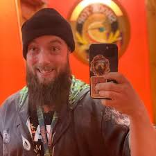 whoever likes pineapple