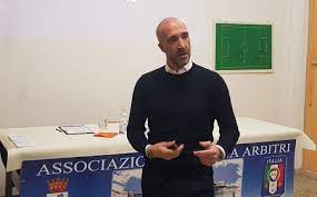 Mirko inizia a collaborare in azienda all'età di 27 anni dopo la laurea in economia e commercio e dopo una. Aia Associazione Italiana Arbitri Zannier Un Grande Potere Va Usato Con Responsabilita