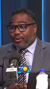 POR QUÉ TODO ESE APARATAJE?