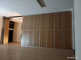 Kayu lapis adalah jenis kayu yang terbuat dari partikel kayu. Pintu Partisi Lipat Malang Pintu Lipat Ruangan Geser