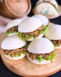 Resep bakpao apk we provide on this page is original, direct fetch from google store. Resep Burger Pao Ayam Bakpao Burger Isi Ayam Suwir Ala Bakery