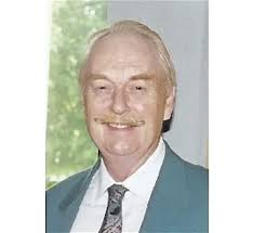 Earle BRIARD Obituary