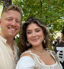 Maddie Maloney's Instagram, Twitter & Facebook