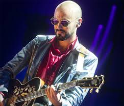 ¿que no se puede escucharte cantar y no quedar temblando? Cmtv Biografia De Abel Pintos