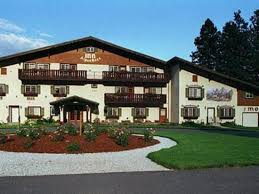 Ideal for couples that want to exchange their vows among mother nature, this setting offers panoramic views of the lush forests and mountain range. Alpen Rose Inn Leavenworth Wa What To Know Before You Bring Your Family