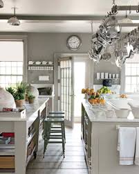 martha stewart decorating above kitchen