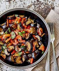 Ratatouille C Comeirrez Shutterstock Recette Ratatouille Ratatouille Recette Traditionnelle Recettes De Cuisine