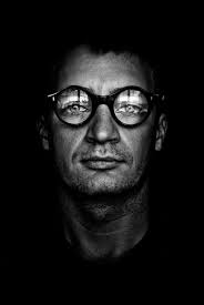 Pin By Sean Mee On Portraits Photography Self Portrait Photography Self Portrait Art Portrait Photography Men