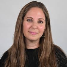 Shira Rubin's Instagram, Twitter & Facebook