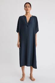 Beyoncé på marsnumret av los angeles confidential och anna på aprilnumret av arena. Dressy Kaftan Filippa K Com Clothes Clothes For Women Short Sleeve Dresses