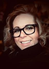 Angela Amo's Instagram, Twitter & Facebook