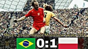 Nasi rodacy zaprezentowali się z bardzo. Polska 1 0 Brazylia Mecz O Trzecie Miejsce Mistrzostw Swiata 1974 Skrot Meczu Youtube