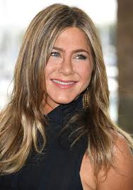 Jennifer aniston has received three awards all bagged for friends. Naturliche Haare Jennifer Anistons Frisur Statt The Rachel