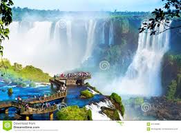 Rafraîchir live infos temps forts compos. Les Chutes D Iguacu A La Frontiere De L Argentine Et Du Bresil Photographie Editorial Image Du Argentin Horizontal 62149887