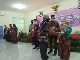 Apa saja yang bisa benihbaik terima kasih selama ini sudah bantu bu dwi mutiara baik melalui doa ataupun donasi, kurang lebih 1 bulan perawatan, sekarang bu mutiara dwi. Dijaga Dengan Baik In English