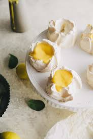 Pavlova With Lemon Curd Recipe Pavlova Lemon Curd Recipes