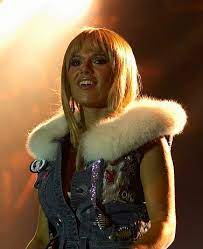 After the group disbanded she continued with a solo career releasing an album in 2007. Doda Singer Simple English Wikipedia The Free Encyclopedia