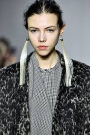 9 Beauty Trends That Blew Up On The Fall 2019 Runways Beauty Trends Beauty Top Beauty Products