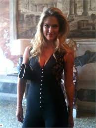 Posted on 28 gennaio 201928 gennaio 2019. Oh Bar Vogue It