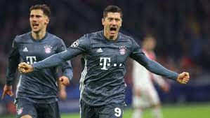 So seht ihr das testspiel zwischen dem fc bayern und ajax amsterdam im rahmen des audi football summit am samstag. Ajax 3 3 Bayern Munich Report Ratings Reaction As Die Roten Seal Top Spot In Group E Sports Illustrated