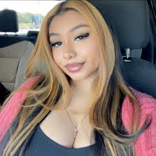 Why do my niece's lashes always come off?