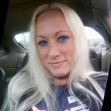 Donna Ashbrook's Instagram, Twitter & Facebook