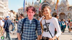 Cuenta con una especialidad en medicina interna que realizó en el instituto. Marvel Estaria Buscando A Lopez Gatell Joven Como El Nuevo Spider Man Del Mcu