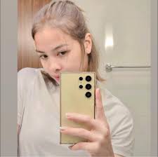 Jema Galanza updated their profile picture.