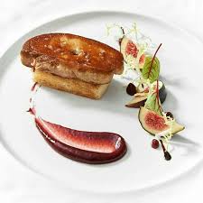 5 Allechantes Manieres De Decliner Le Foie Gras Au Vin D Honneur Mariage Com Plat Gastronomique Recettes De Cuisine Gastronomie