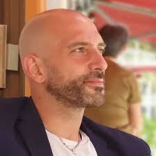 Sean Cassady (@sirnodsalot5858)