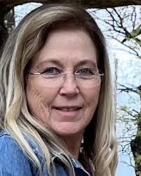 Karla Stovall's Instagram, Twitter & Facebook