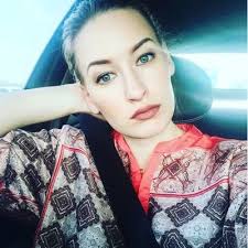 Natalie Turk (@NatalieTurkUAE)