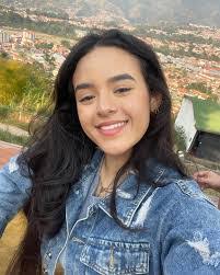 Michelle Camargo's Instagram, Twitter & Facebook