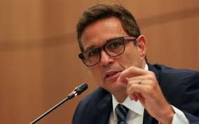 Projeto de autonomia financeira endereça problema de falta de recursos, diz  Campos Neto